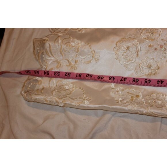 Vintage Sating Long Sleeve Embroidered Lace Wedding Gown With Beaded Details & P - Picture 12 of 12